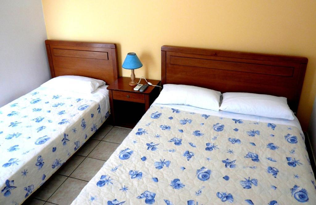 Peter & Tony Rooms Galissas Habitación foto
